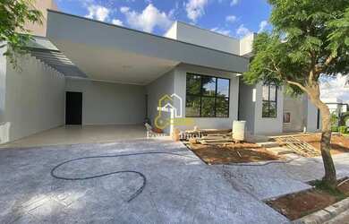 Imagem: A casa em condomínio possui 3 Dormitórios, 2 Banheiros, 4