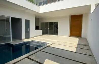 Imagem: A casa em condomínio possui 5 Dormitórios, 5 Banheiros, 2