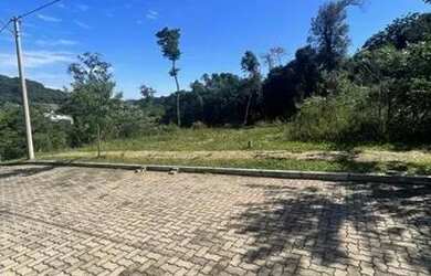 Imagem: O terreno possui 419m² de Área e está localizado em Nova