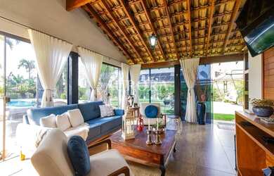 Imagem: A casa em condomínio possui 2 Dormitórios, 3 Banheiros, 5