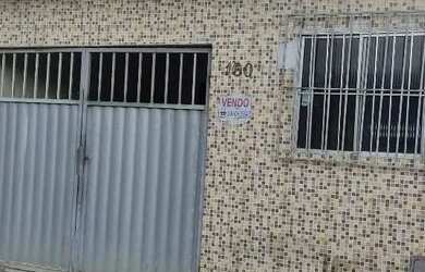 Imagem: A casa possui 3 Dormitórios, 2 Banheiros e 1 Vaga na garagem