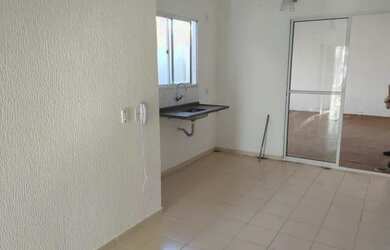 Imagem: A casa em condomínio possui 2 Dormitórios, 1 Banheiro, 1 Vaga