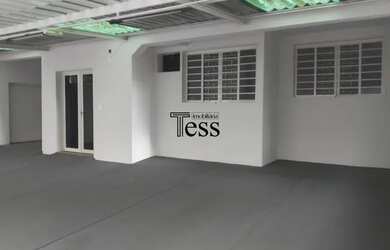 Imagem: O depósito possui 450m² de Área e está localizado em Centro