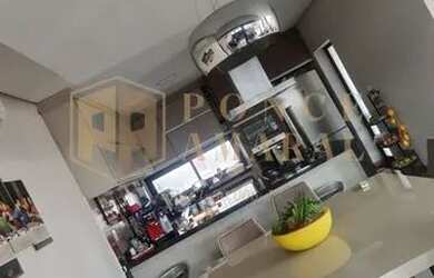 Imagem: A casa possui 3 Dormitórios, 5 Banheiros, 2 Vagas na garagem