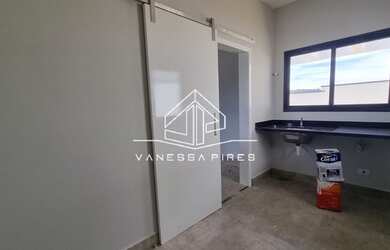 Imagem 10: Linda Casa Térrea de Esquina no Condomínio Buona Vita em Atibaia