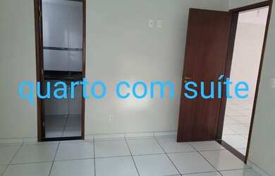Imagem: O apartamento possui 2 Dormitórios, 2 Banheiros e 1 Vaga na