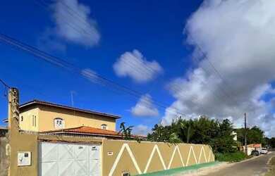 Imagem: A casa em condomínio possui 5 Dormitórios, 5 Banheiros, 5