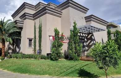 Imagem: A casa em condomínio à venda possui 3 Dormitórios, 4 Banheiros