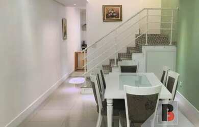 Imagem: A casa em condomínio possui 3 Dormitórios, 3 Banheiros, 3