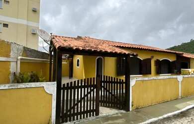 Imagem: A casa em condomínio possui 2 Dormitórios, 2 Banheiros e 1