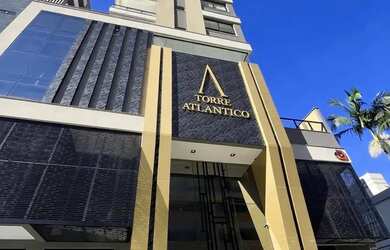 Imagem: O apartamento possui 2 Dormitórios, 2 Banheiros, 2 Vagas na