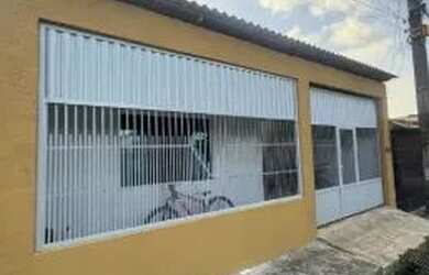 Imagem 2: R/ CASA NA COHAB. Varanda, 110m² de Área, 2 Vagas na garageme2 Dormitórios