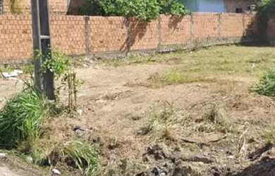 Imagem 1: Terreno disponível. 