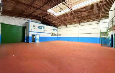 Imagem: O depósito possui 480m² de Área e está localizado em Aparecida