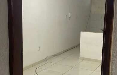 Imagem: O apartamento possui 2 Dormitórios, 1 Banheiro e está localizado