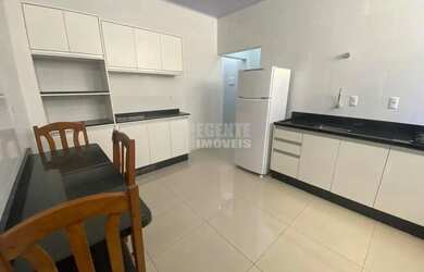Imagem: O apartamento possui 1 Dormitório, 1 Banheiro, 42m² de Área