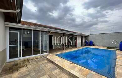 Imagem: A casa em condomínio possui 3 Dormitórios, 2 Banheiros, 4