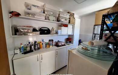 Imagem 9: Imóvel para venda tem 186 metros quadrados com 4 quartos