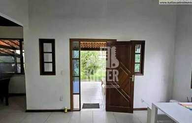 Imagem: A casa em condomínio possui 3 Dormitórios, 2 Banheiros, 4