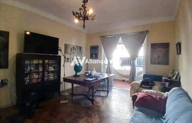 Imagem: O apartamento possui 3 Dormitórios, 3 Banheiros, 168m² de