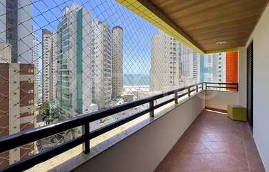 Imagem: O apartamento possui 3 Dormitórios, 2 Banheiros, 1 Vaga na