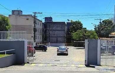 Imagem: O apartamento possui 3 Dormitórios, 1 Banheiro, 1 Vaga na garagem