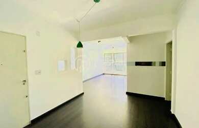 Imagem: O apartamento para alugar possui 2 Dormitórios, 1 Banheiro