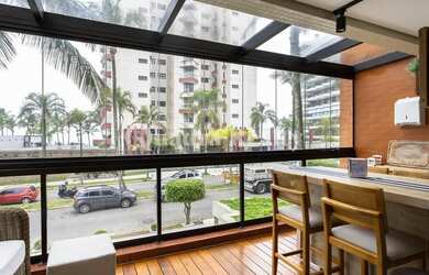 Imagem: O apartamento possui 3 Dormitórios, 2 Banheiros, 2 Vagas na