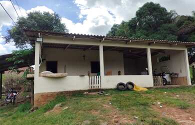 Imagem: A chácara possui 20.000.000m² de Área, Varanda e está localizado