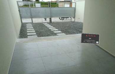 Imagem: A casa à venda possui 2 Dormitórios, 2 Banheiros e 3 Vagas