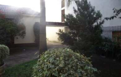 Imagem 2: Porto Alegre - Casa Padrão - Medianeira