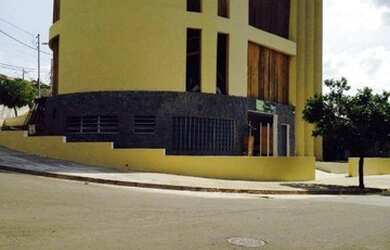 Imagem: O depósito possui 235m² de Área e está localizado em Portais