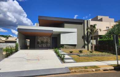 Imagem: A casa em condomínio possui 3 Dormitórios, 5 Banheiros, 4