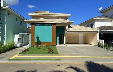 Imagem: A casa possui 3 Dormitórios, 5 Banheiros, 2 Vagas na garagem