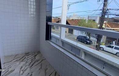 Imagem: A casa possui 3 Dormitórios, 2 Banheiros, 1 Vaga na garagem