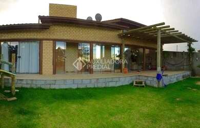 Imagem: A casa possui 2 Dormitórios, 1 Banheiro, 360m² de Área e