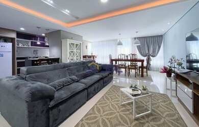 Imagem: O apartamento possui 3 Dormitórios, 2 Banheiros, 2 Vagas na