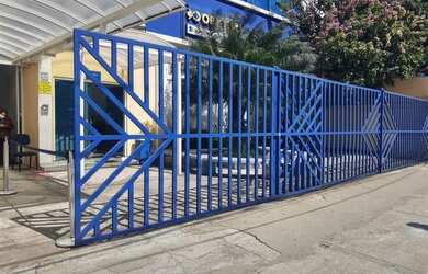 Imagem: O depósito possui 5 Vagas na garagem, 2.000m² de Área e