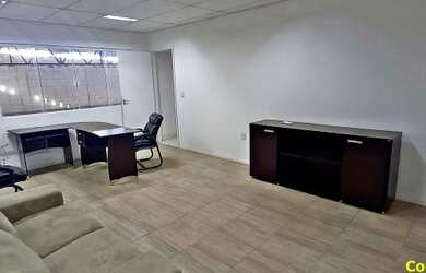 Imagem 4: Vendo ou Alugo Galpão 350m² com salas, mesanino, L. de Freitas