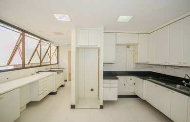 Imagem 12: Vieira Souto vista total. Guarda roupa, 317m² de Área, 2 Vagas na garageme3...