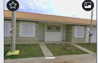 Imagem: A casa em condomínio possui 2 Dormitórios, 1 Banheiro, 2 Vagas