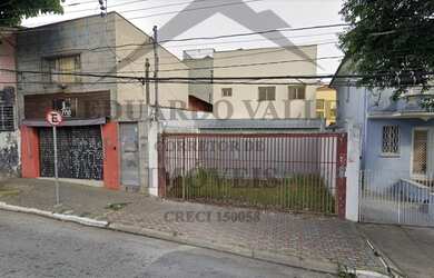 Imagem: O depósito possui 2 Vagas na garagem, 156m² de Área e está