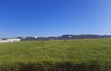 Imagem: O terreno possui 251m² de Área e está localizado em Distrito