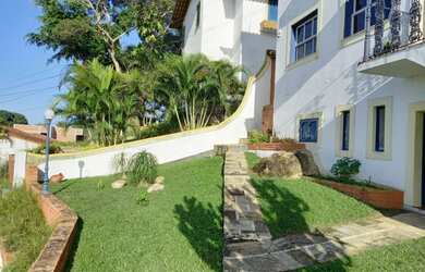 Imagem: A casa em condomínio possui 3 Dormitórios, 3 Banheiros, 2