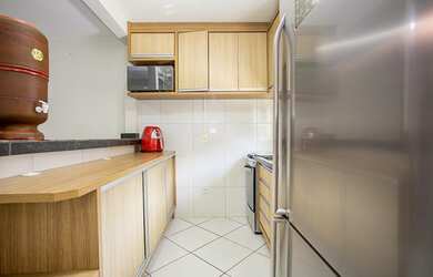 Imagem 14: Sobrado para venda tem 270 metros quadrados com 4 quartos em Sítio Cercado...