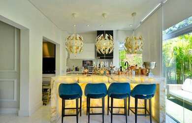 Imagem: O apartamento possui 3 Dormitórios, 3 Banheiros, 4 Vagas na