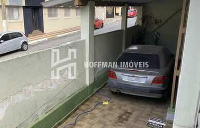 Imagem: A casa possui 2 Dormitórios, 1 Banheiro, 3 Vagas na garagem