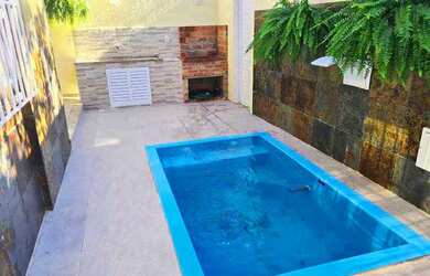 Imagem: A casa em condomínio possui 4 Dormitórios, 3 Banheiros, 2