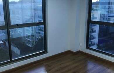 Imagem: O depósito possui 2 Vagas na garagem, 92m² de Área e está