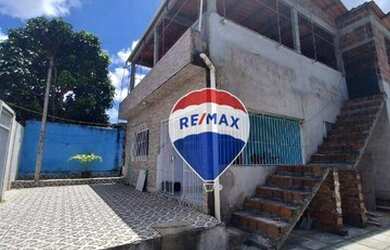 Imagem: A casa possui 2 Dormitórios, 1 Banheiro, 2 Vagas na garagem